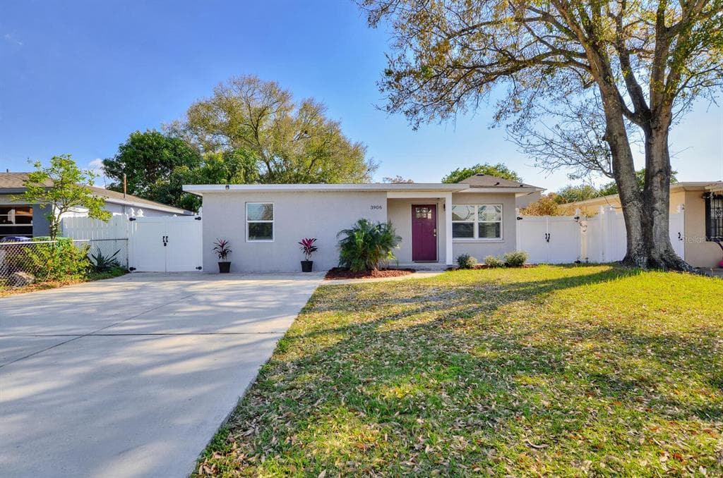 3906 W LEMON STREET TAMPA, FL 33609