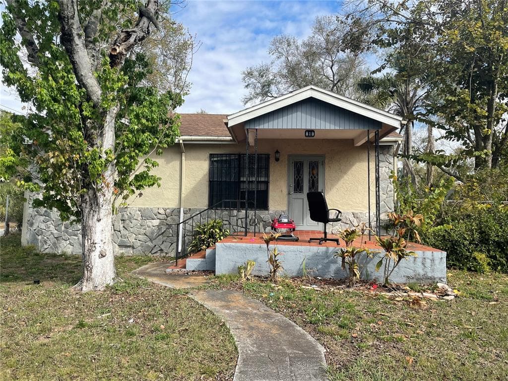 819 W PENINSULAR STREET TAMPA, FL 33603
