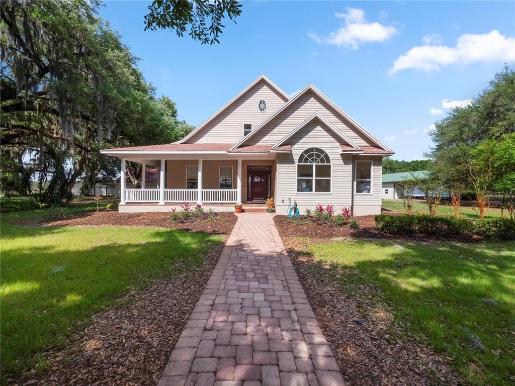 825 GIANT OAK ROAD LAKELAND, FL 33810