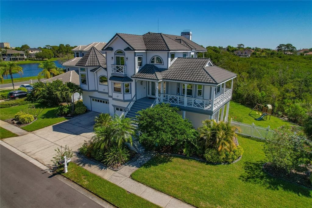2002 ALEXIS COURT TARPON SPRINGS, FL 34689