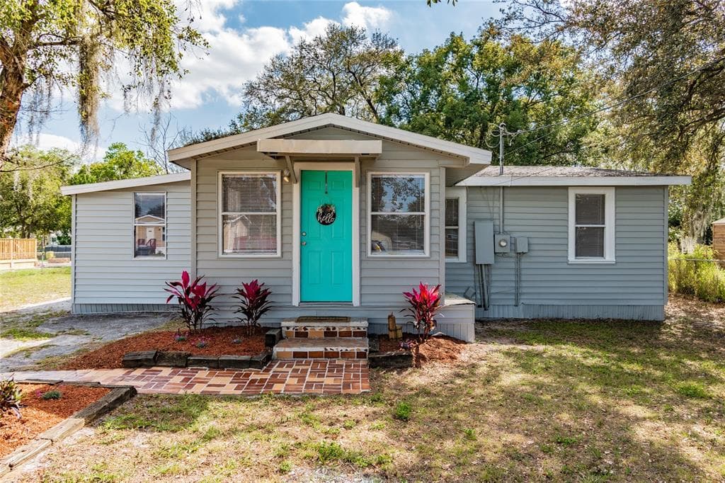 2711 WOODSTOCK AVE EATON PARK, FL 33840