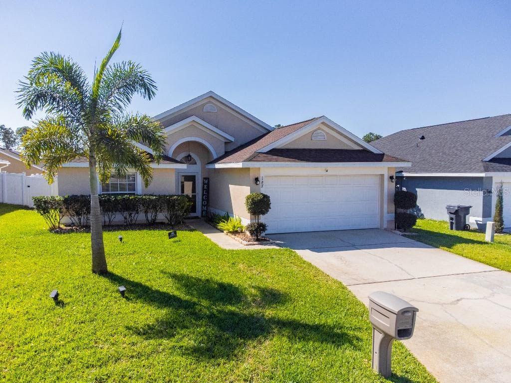 187 BELLMONT LANE DAVENPORT, FL 33897