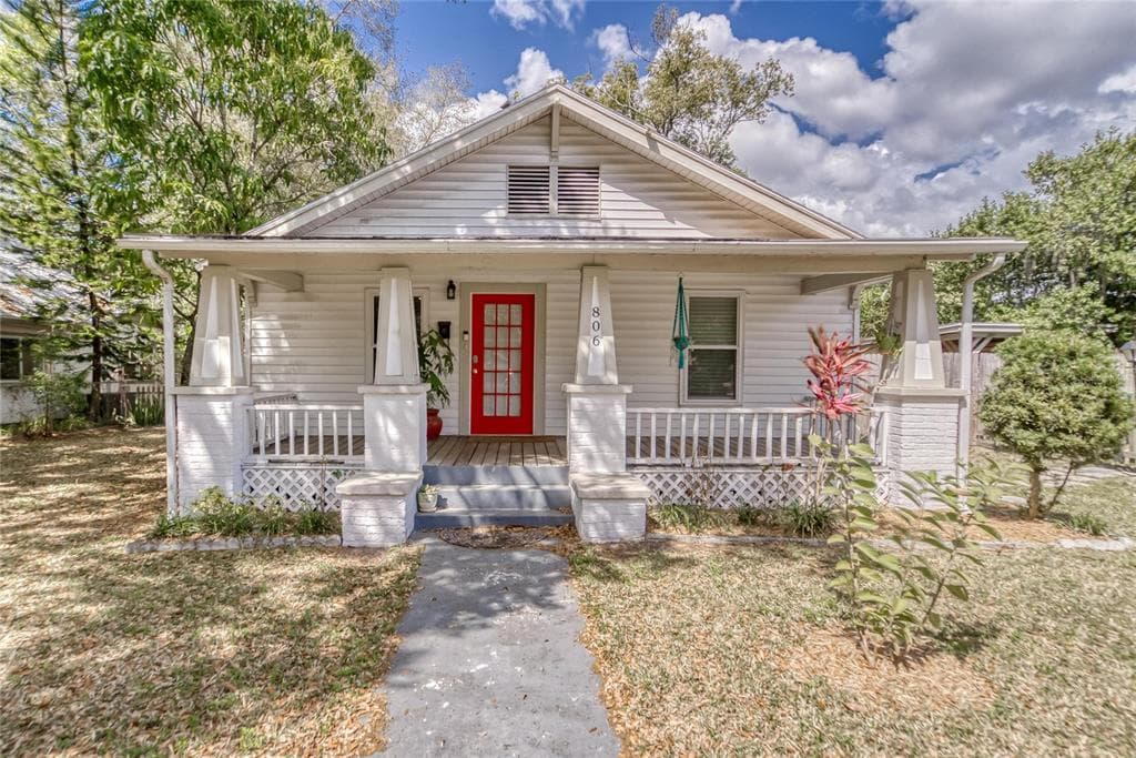 806 E LAMBRIGHT STREET TAMPA, FL 33604