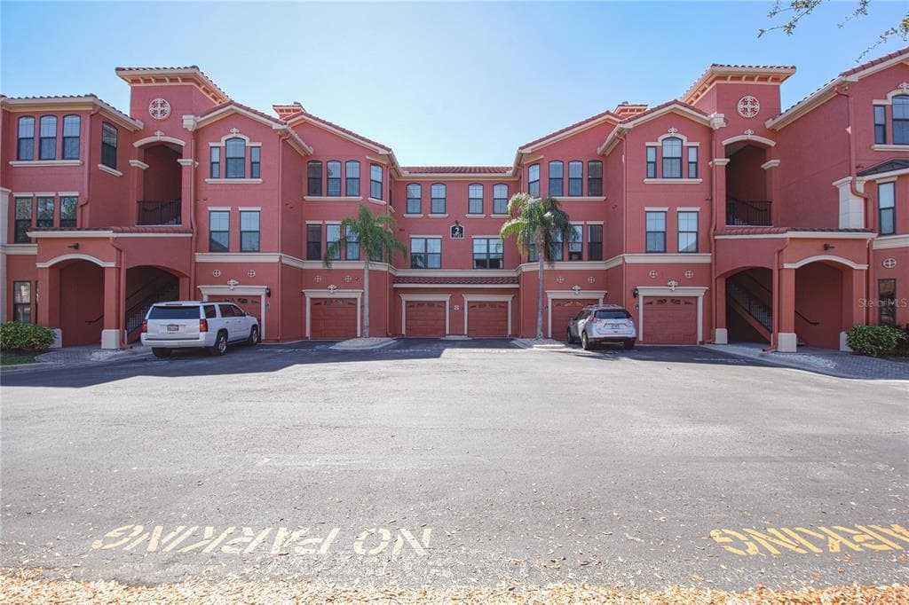 2713 VIA MURANO UNIT 238 CLEARWATER, FL 33764