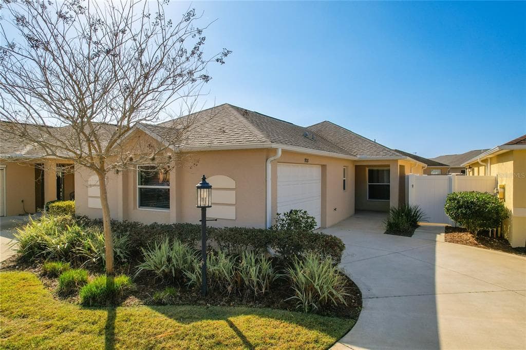 928 NUTHATCH AVENUE THE VILLAGES, FL 32163