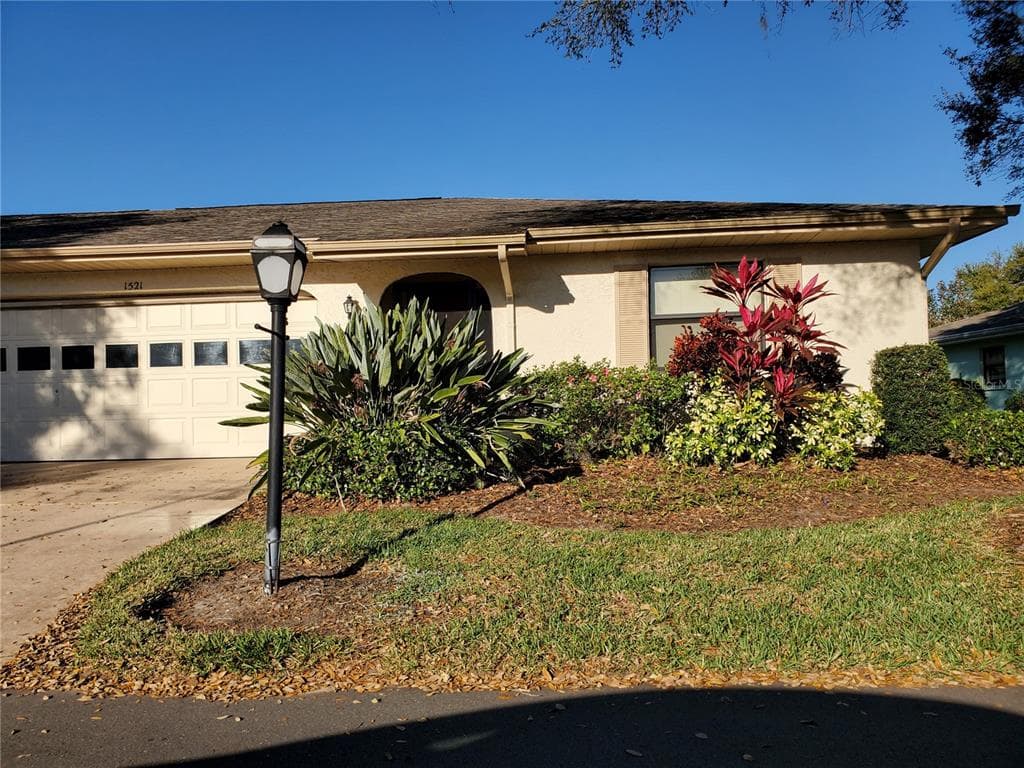 1521 LELAND DRIVE SUN CITY CENTER, FL 33573