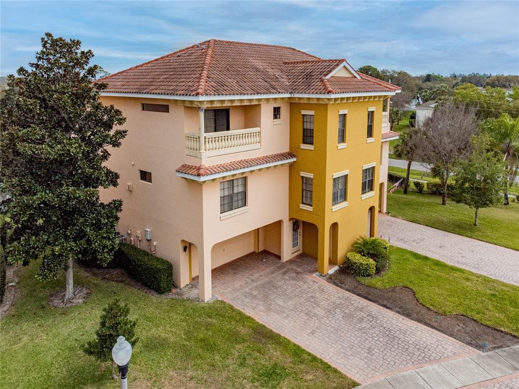 1513 EMBER LANE TARPON SPRINGS, FL 34689