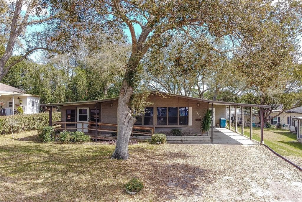 8066 MORIAH AVENUE BROOKSVILLE, FL 34613