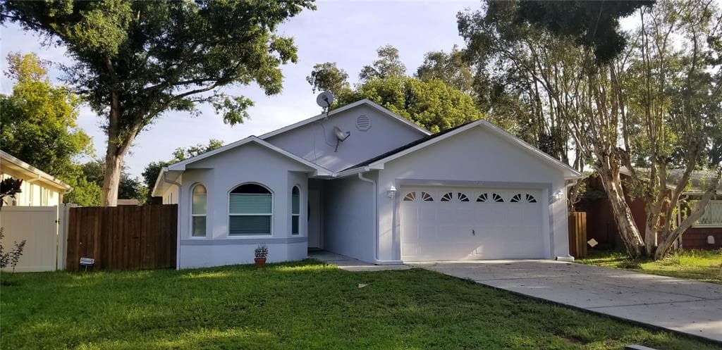 3611 W BAY AVENUE TAMPA, FL 33611