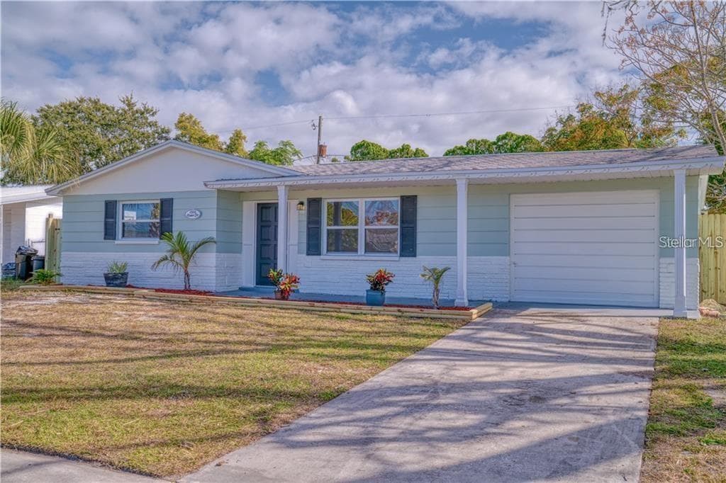 1306 HONOR DRIVE HOLIDAY, FL 34690