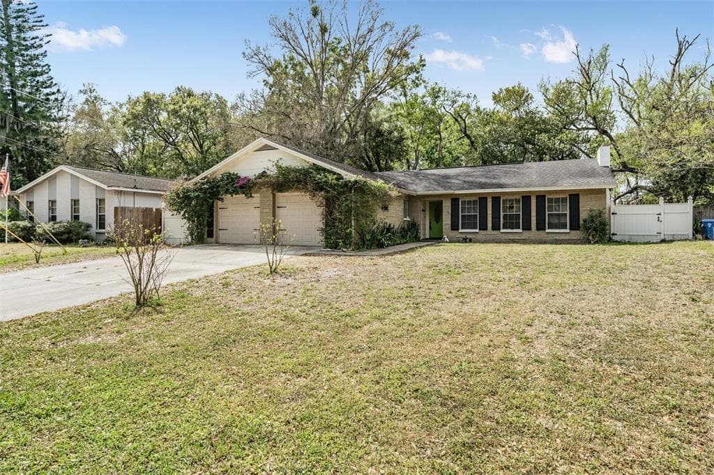 14818 CARNATION DRIVE TAMPA, FL 33613
