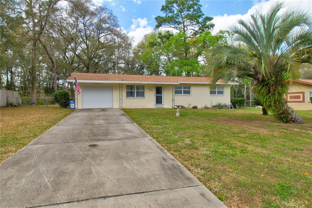 906 NE 39TH COURT OCALA, FL 34470