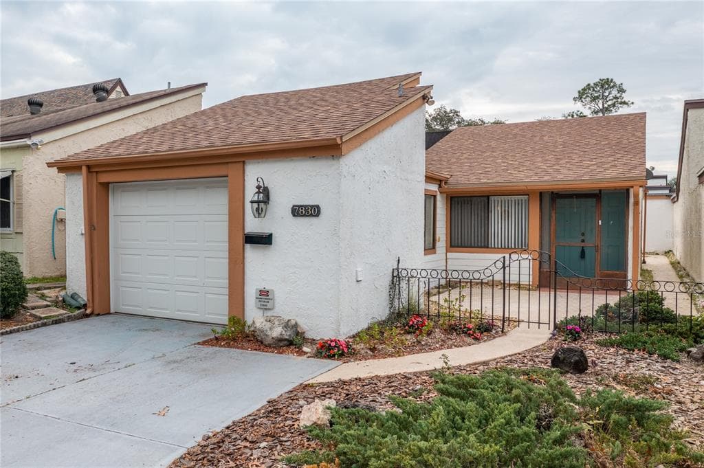 7830 FOX DEN ROW HUDSON, FL 34667
