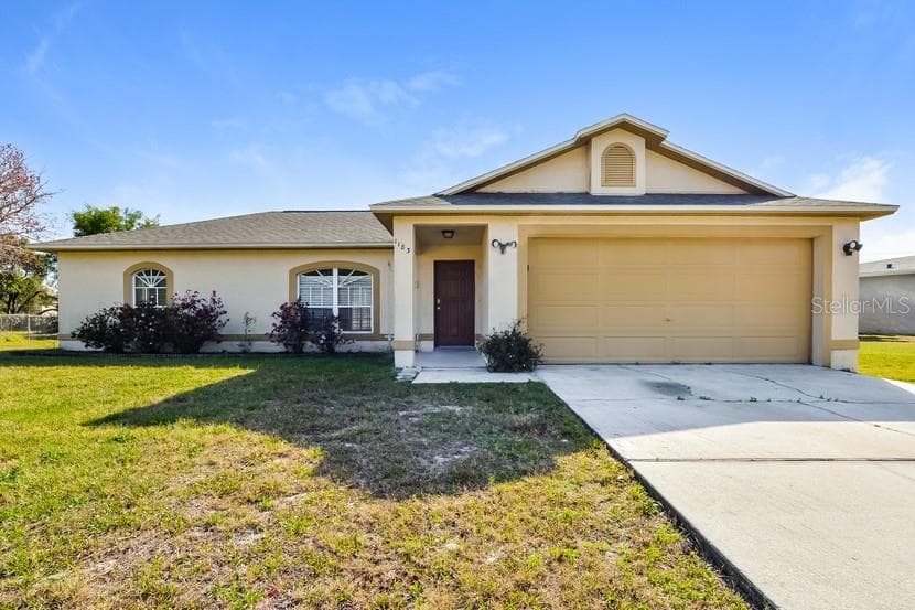 1183 E HANCOCK DRIVE DELTONA, FL 32725