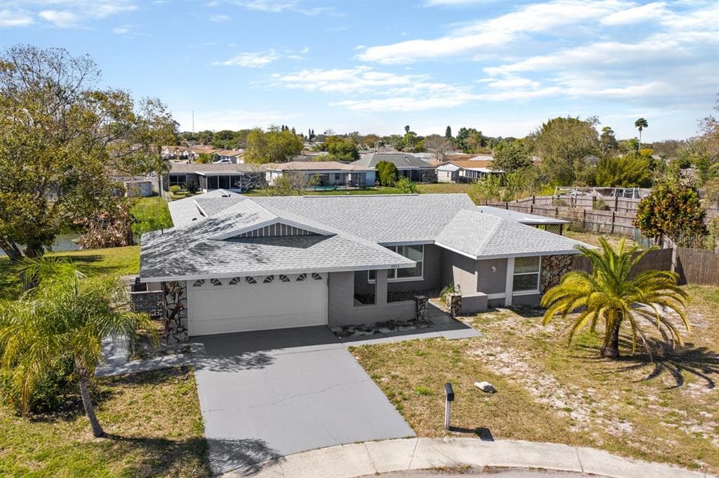 9903 LAKE CHRISE LANE PORT RICHEY, FL 34668