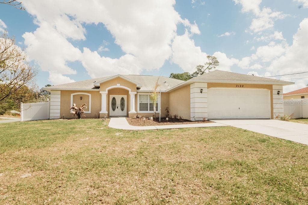 7122 OREGON CHICKADEE ROAD WEEKI WACHEE, FL 34613