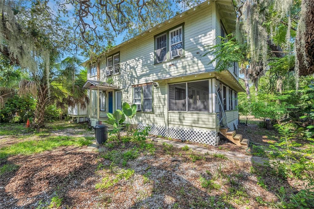 626 35TH AVENUE S ST PETERSBURG, FL 33705