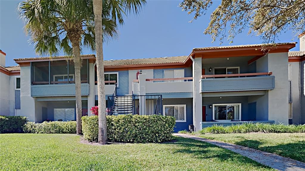 10263 GANDY BOULEVARD N UNIT 102 ST PETERSBURG, FL 33702