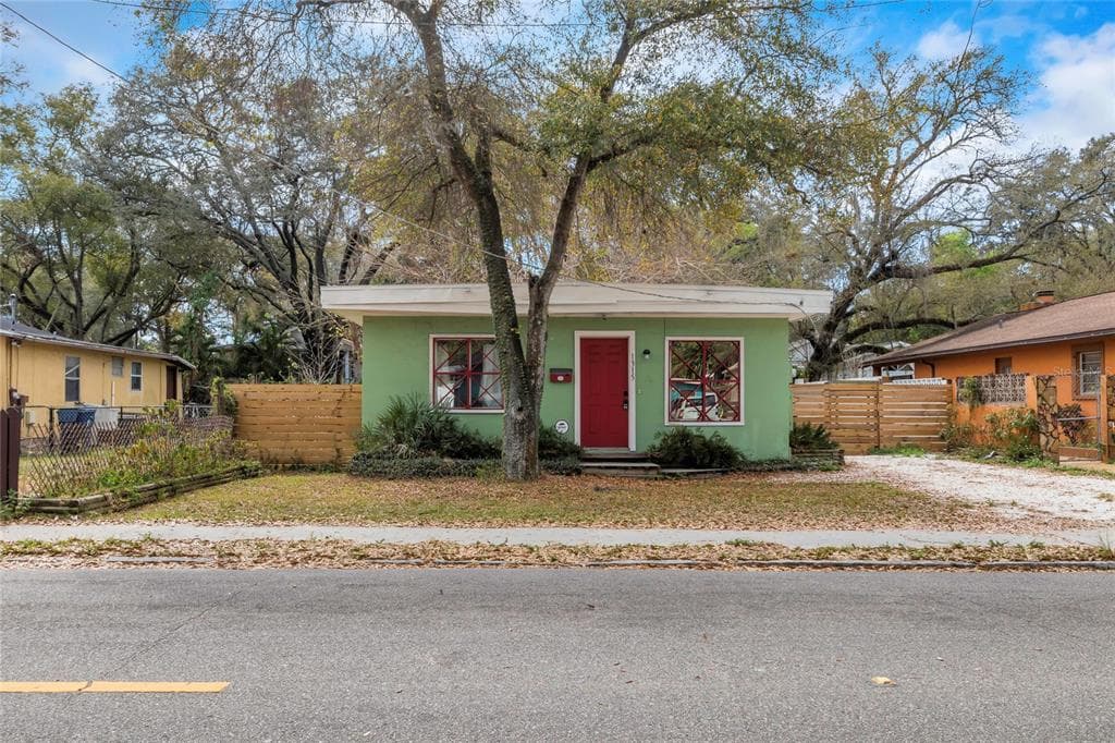 1315 E OSBORNE AVENUE TAMPA, FL 33603