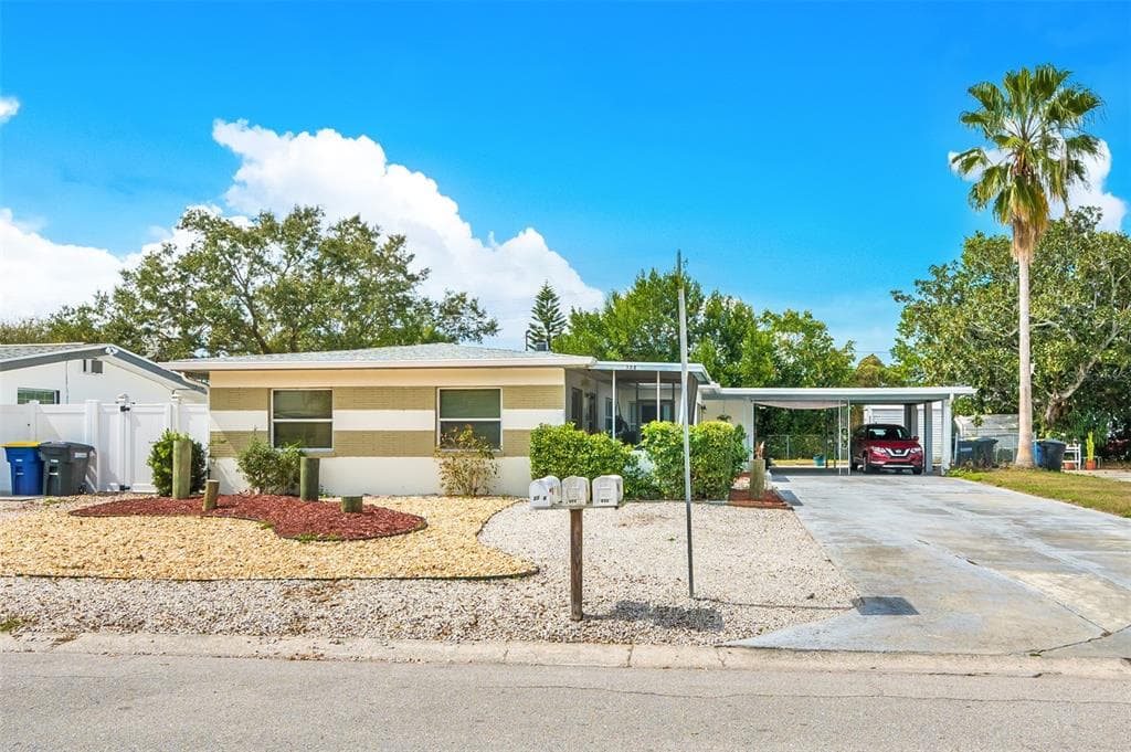 310 S MERCURY AVENUE CLEARWATER, FL 33765