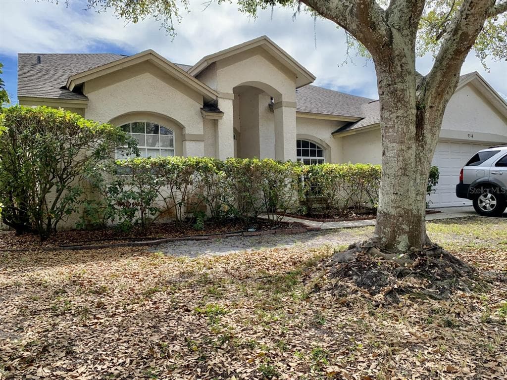 9314 EXPOSITION DRIVE TAMPA, FL 33626