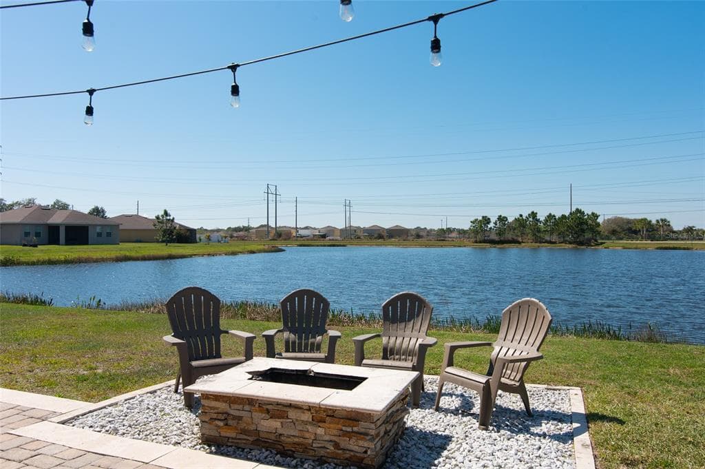 12033 GRAND KEMPSTON DRIVE GIBSONTON, FL 33534