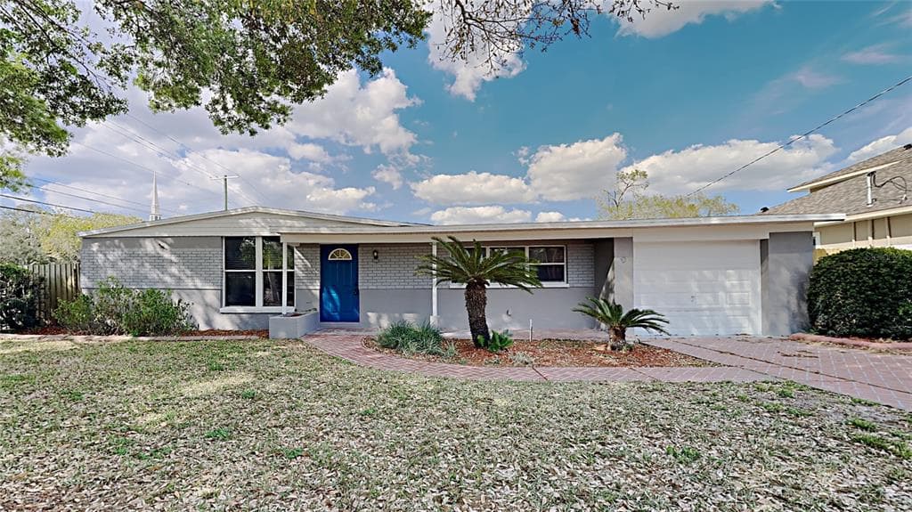 102 MISSION HILLS AVENUE TEMPLE TERRACE, FL 33617