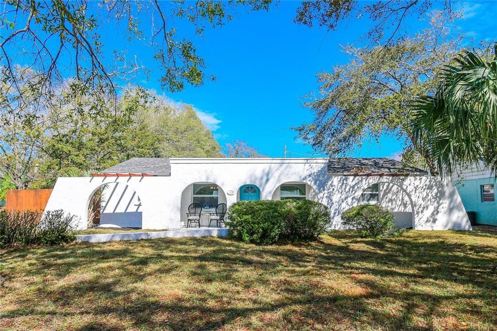 4109 W BAY COURT AVENUE TAMPA, FL 33611