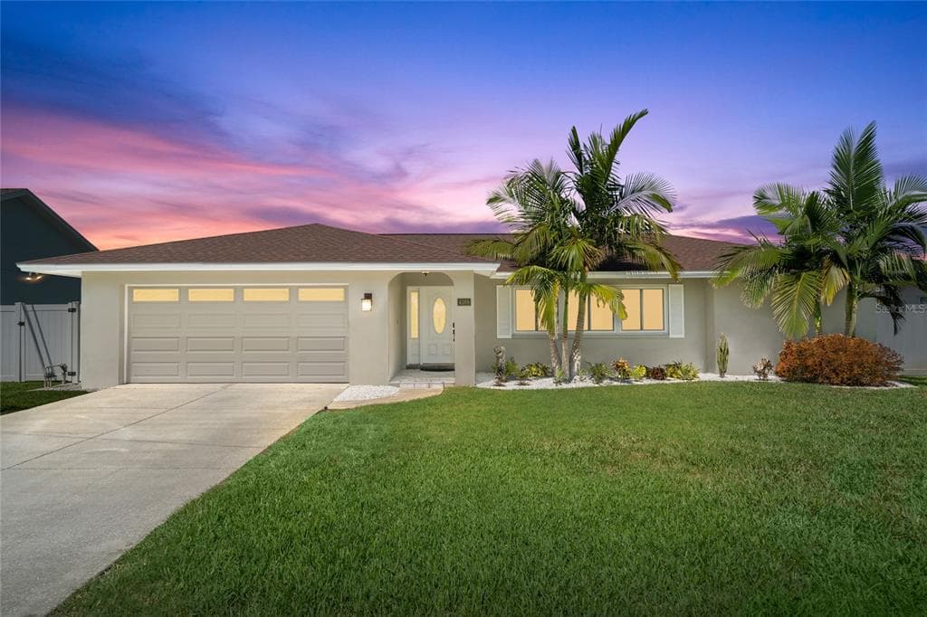 4389 50TH PLACE S ST PETERSBURG, FL 33711