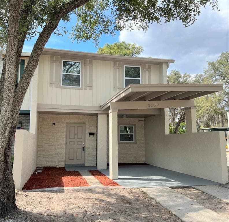 5152 TENNIS COURT CIRCLE UNIT 5152 TAMPA, FL 33617