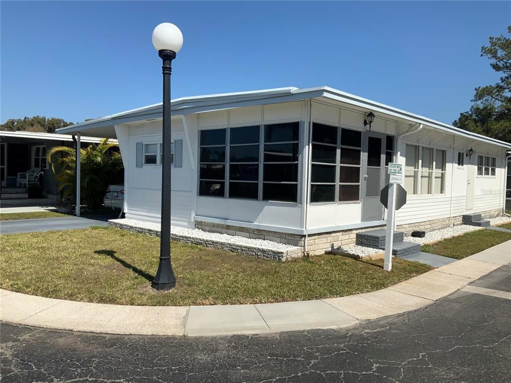 7901 40TH AVENUE W UNIT 14 ST PETERSBURG, FL 33709