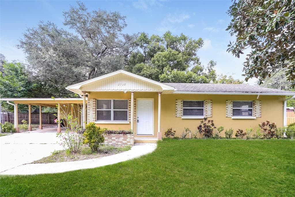 2722 ALDINE CIRCLE LAKELAND, FL 33801