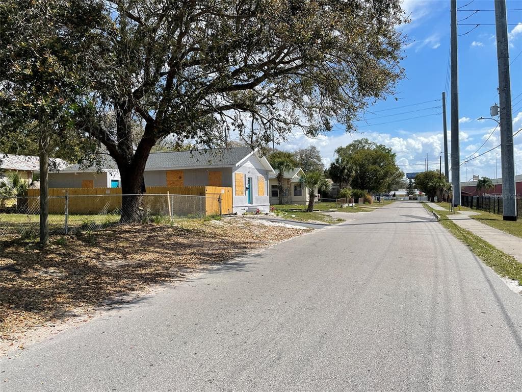2410 E 15TH AVENUE TAMPA, FL 33605
