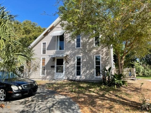 805 COUNTRY CLUB ROAD N ST PETERSBURG, FL 33710