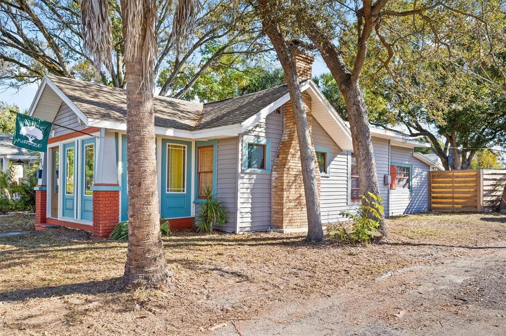 319 23RD STREET N ST PETERSBURG, FL 33713