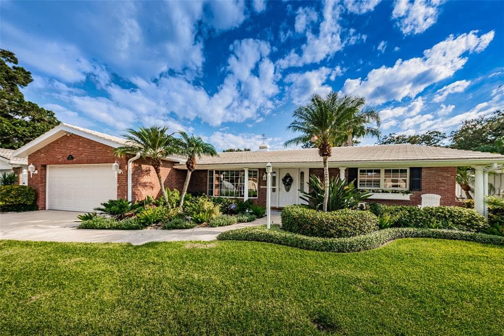 1940 EGRET DRIVE PALM HARBOR, FL 34683