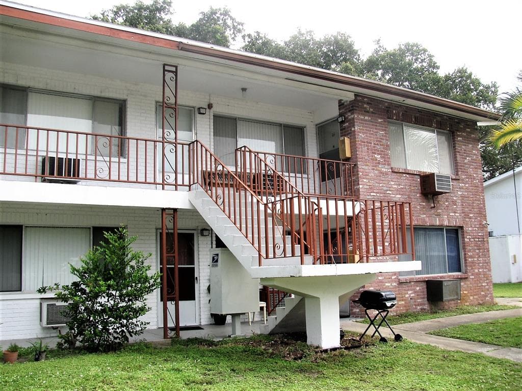 2344 SHELLEY STREET UNIT 8 CLEARWATER, FL 33765