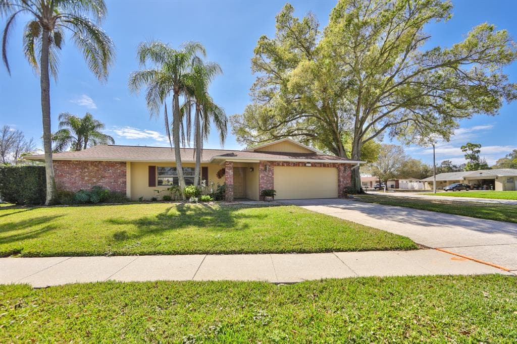 2221 COLONIAL DRIVE