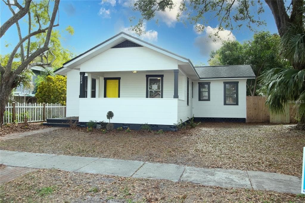 2448 DARTMOUTH AVENUE N ST PETERSBURG, FL 33713