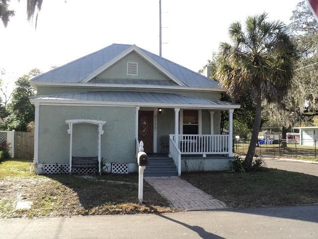 3120 N WOODROW AVENUE TAMPA, FL 33603