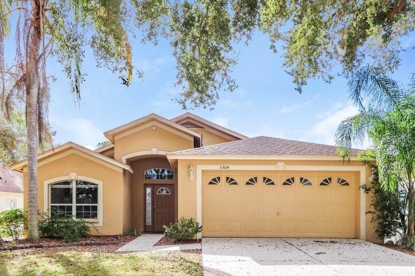 3304 PIN OAK LANE TAMPA, FL 33618