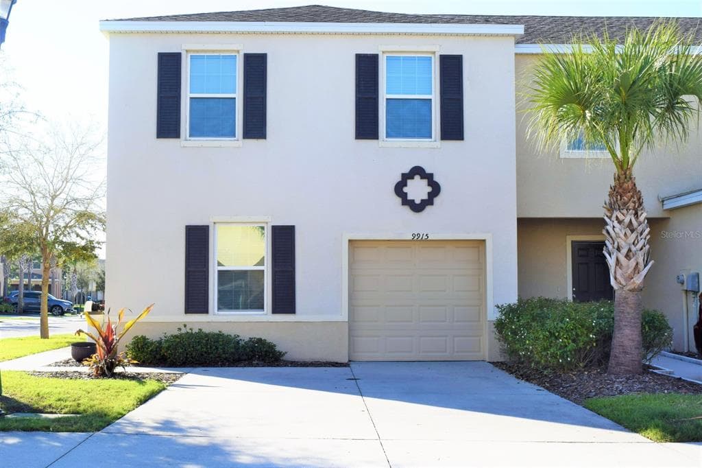 9915 HOUND CHASE DRIVE GIBSONTON, FL 33534