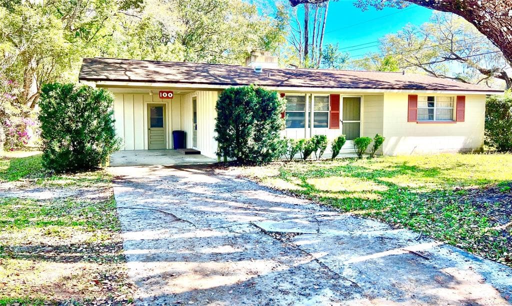 100 ALPINE CIRCLE BROOKSVILLE, FL 34601