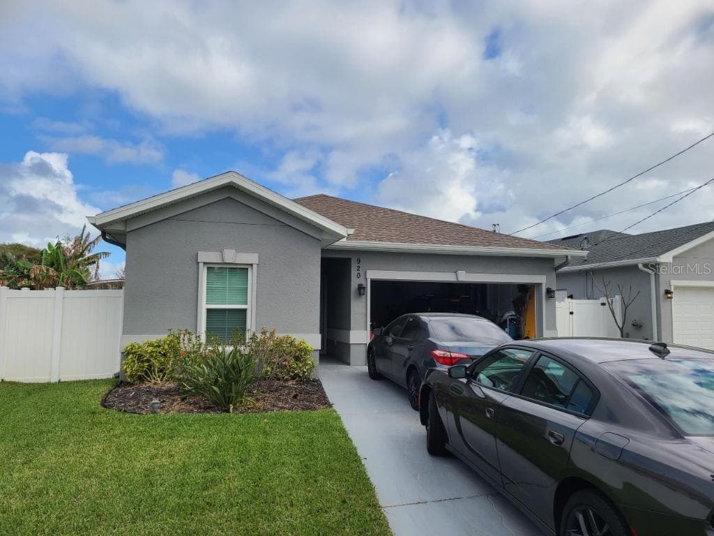 920 8TH AVENUE NW LARGO, FL 33770