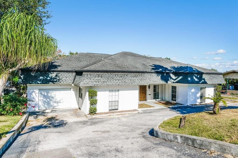 1033 CAMPBELL AVENUE LAKE WALES, FL 33853