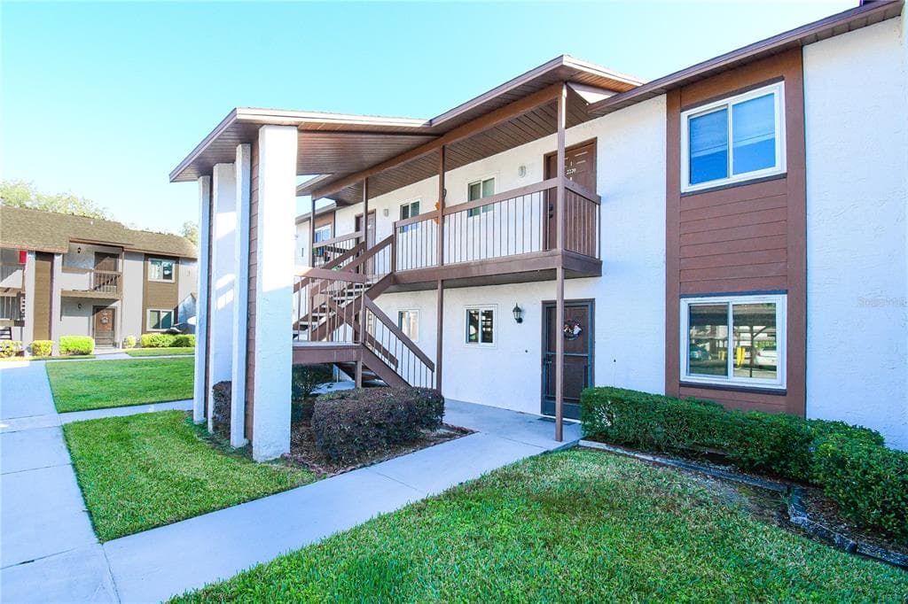 39132 COUNTY ROAD 54 UNIT 2076 ZEPHYRHILLS, FL 33542