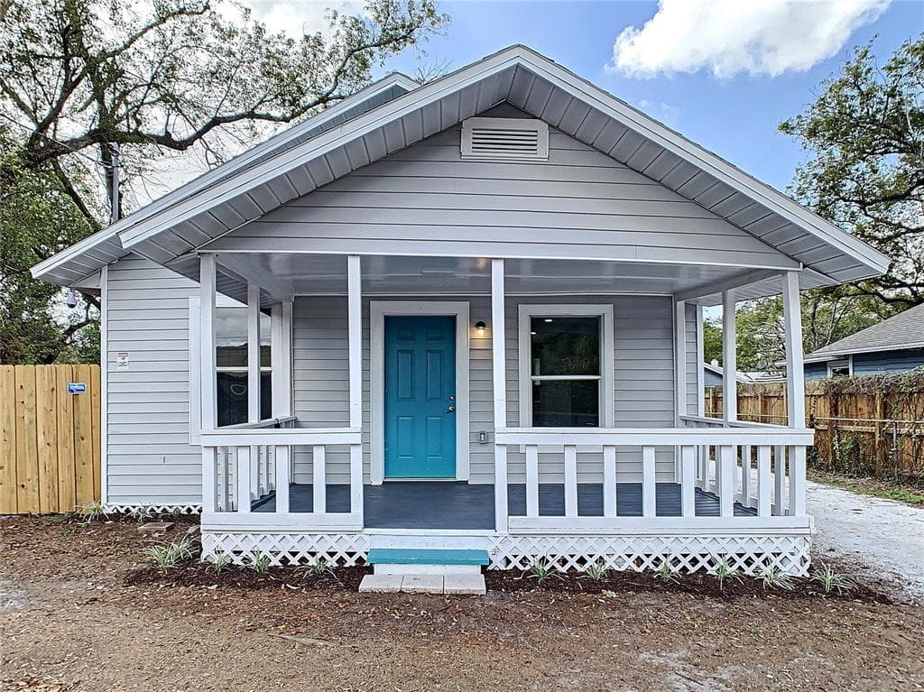 1507 E CAYUGA STREET TAMPA, FL 33610