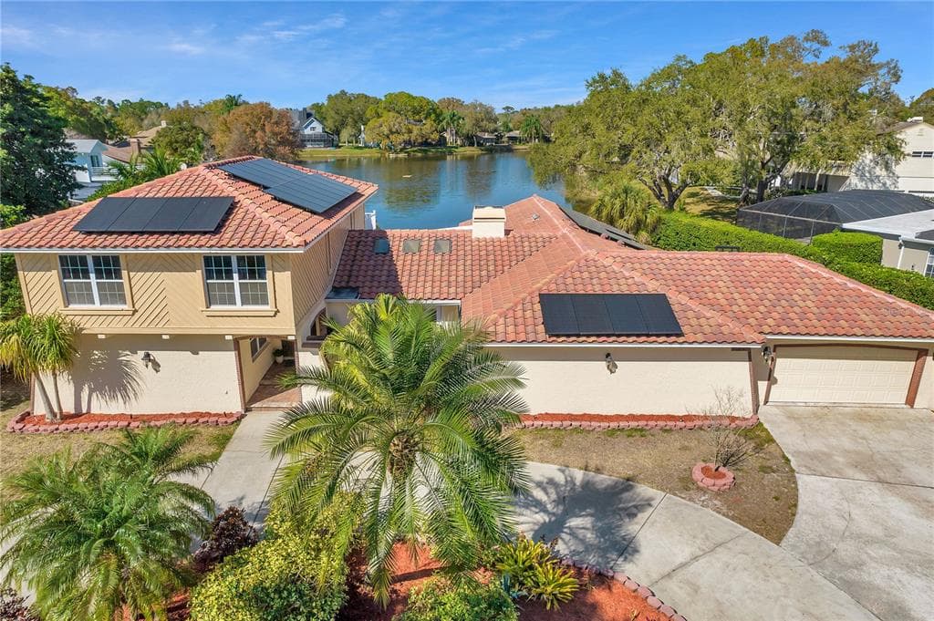 9024 BAYWOOD PARK DRIVE