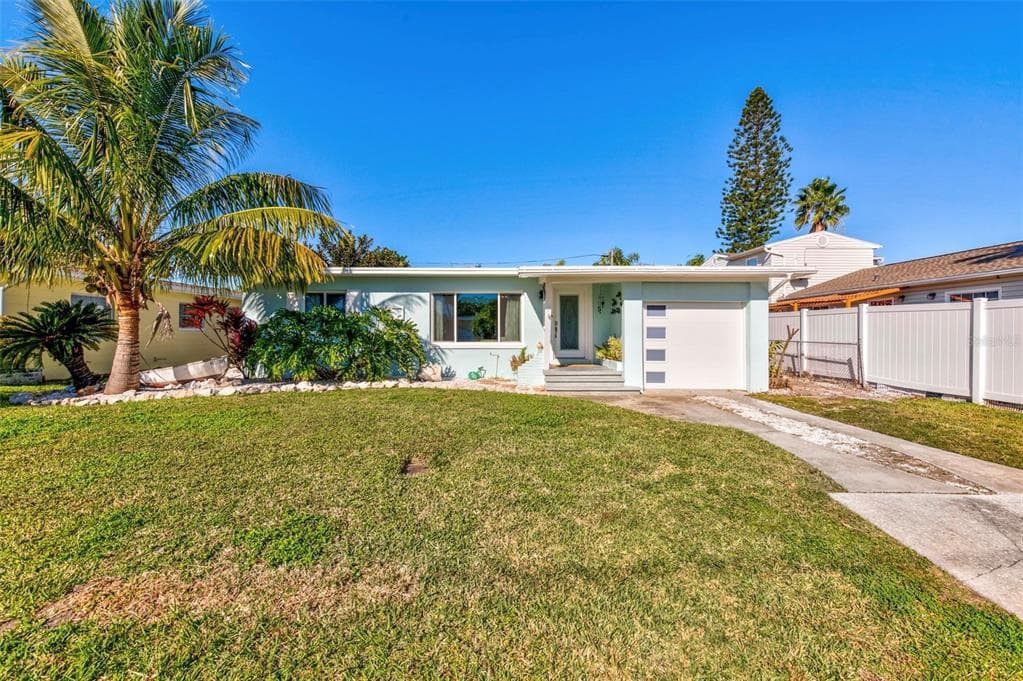 306 161ST AVENUE REDINGTON BEACH, FL 33708