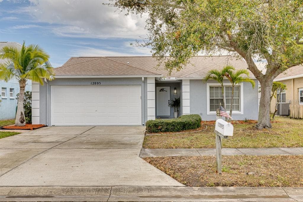 12895 PINEFOREST WAY W LARGO, FL 33773